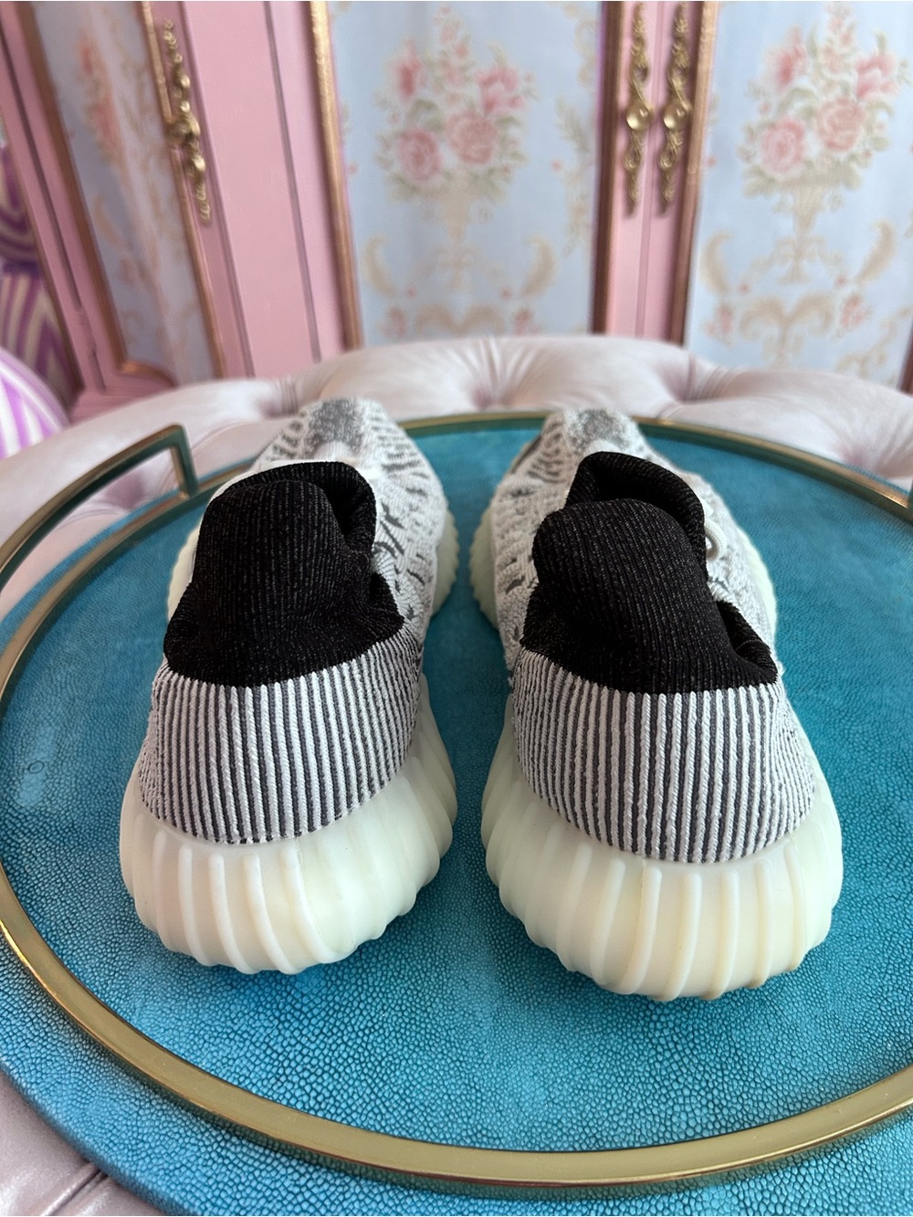 Yeezy 350 V2 CMPCT - Picture 4 of 8